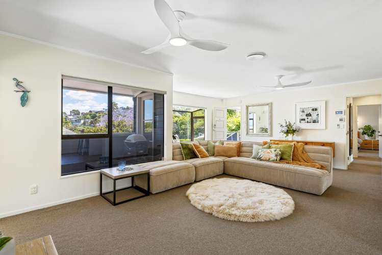 8 Poaka Place Beach Haven_6