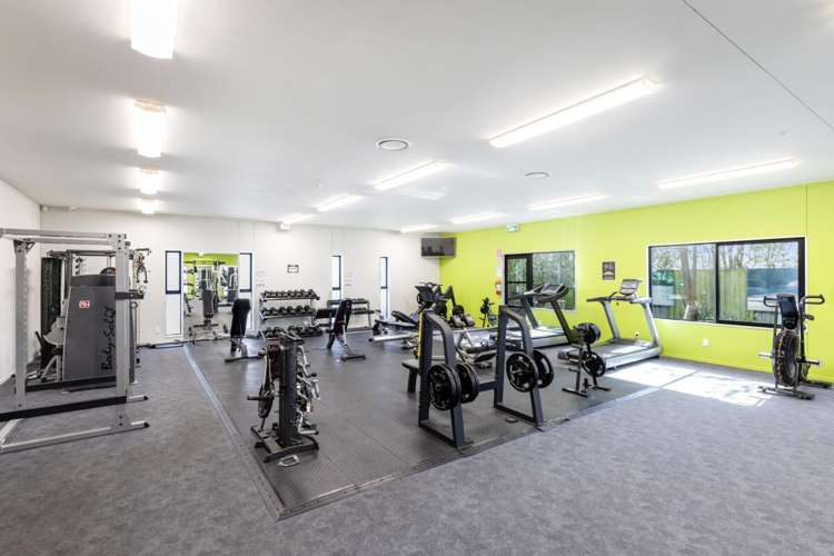 B3, 92  Russley Road Russley_22