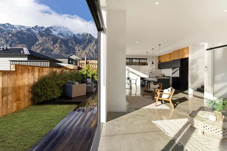 12 Till Street Jacks Point_20