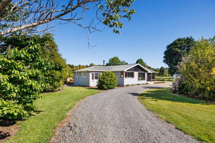 2373 Pohangina Valley East Road Pohangina Valley_8