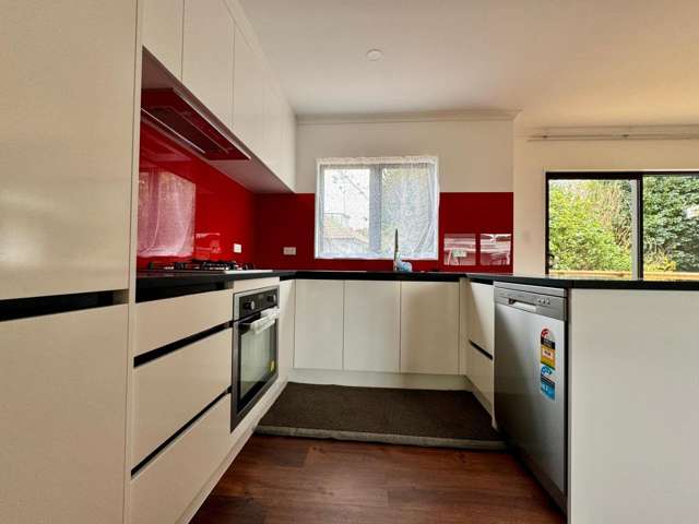 18A Memorial Avenue 10044_2