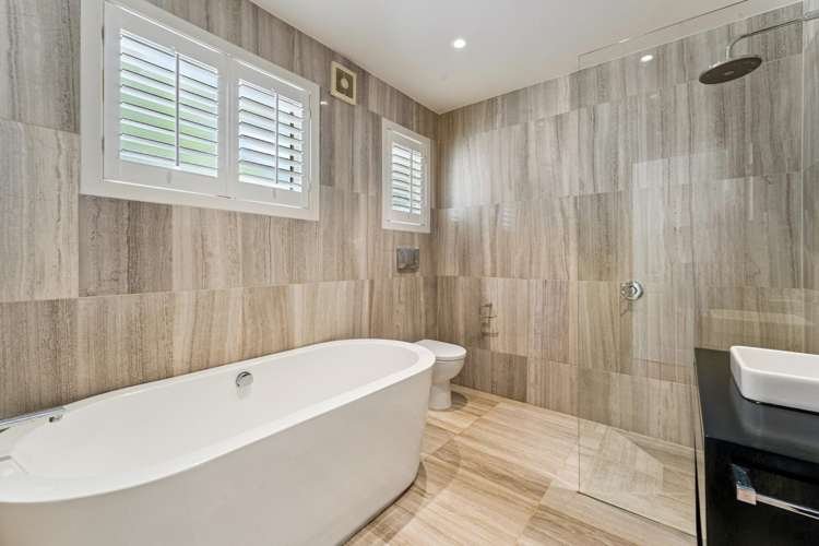 8 Alfred Street Northcote Point_16