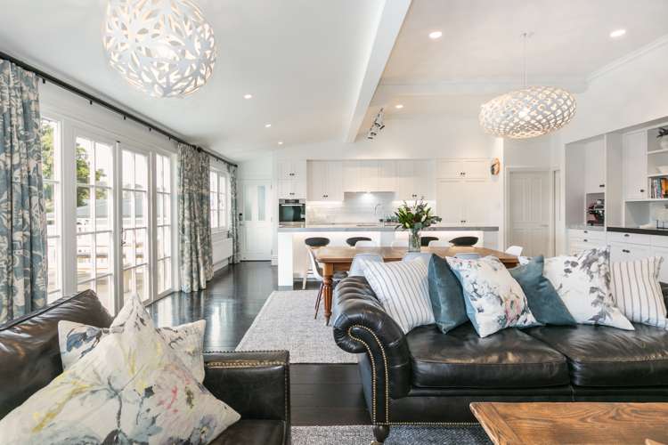 59 Busby Hill Havelock North_5