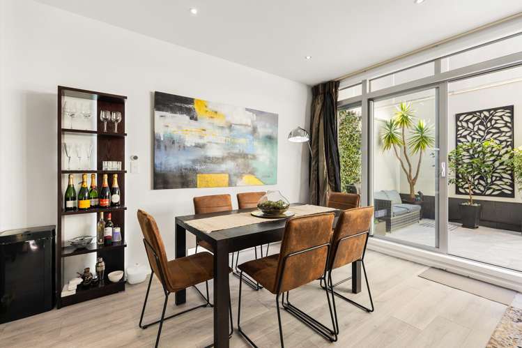 1/35 Torrens Terrace Mount Cook_1