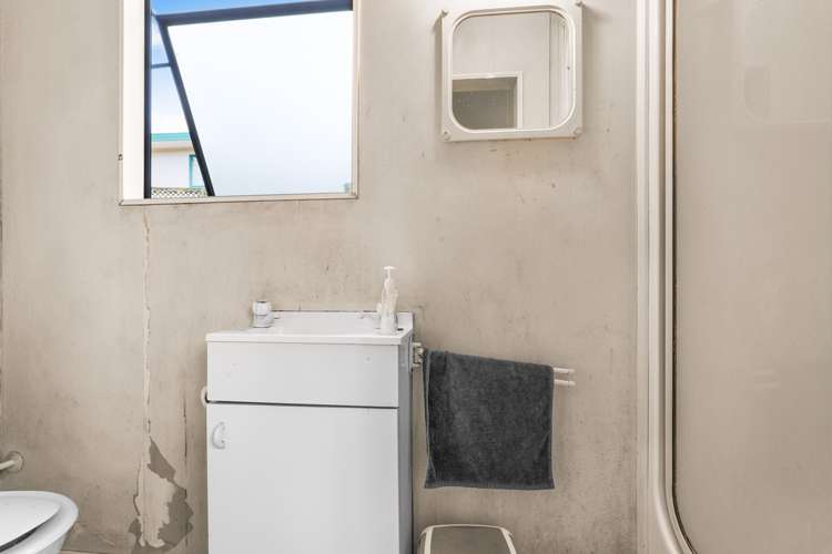 8 Ewhurst Place Goodwood Heights_17