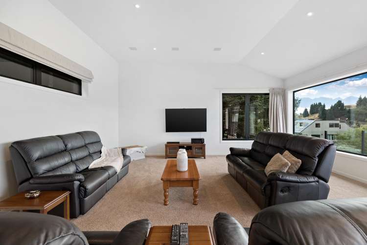 31 Dart Place Fernhill/Sunshine Bay_18