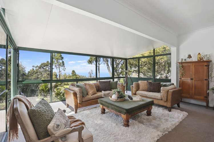 69 Takahe Road Titirangi_1