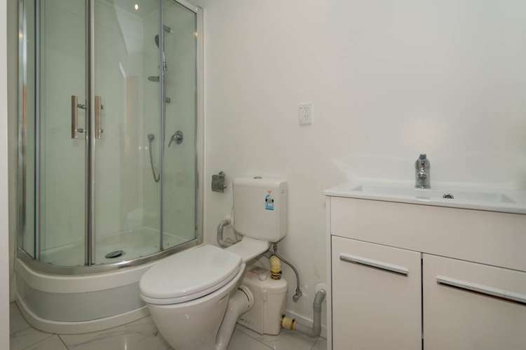 16 Valley Road Northcote_13