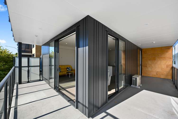 1/13 Vialou Street Hamilton Central_5