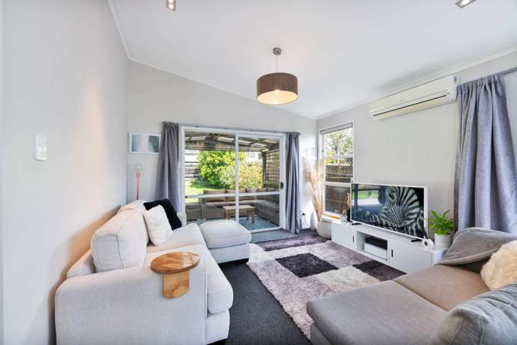 11 Allington Road Massey_8