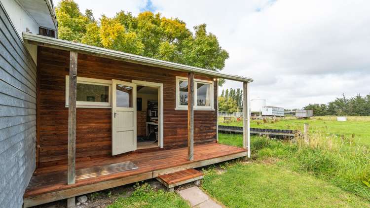 249 Plaskett Road Fernside_23