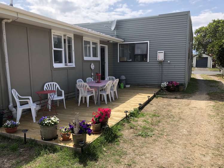 73 Moana Street Otaki Beach_1