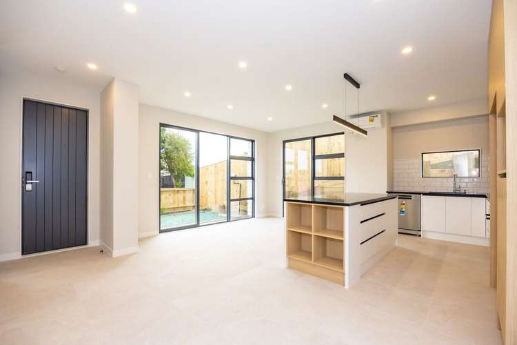 34A Hellyers Street Birkdale_8