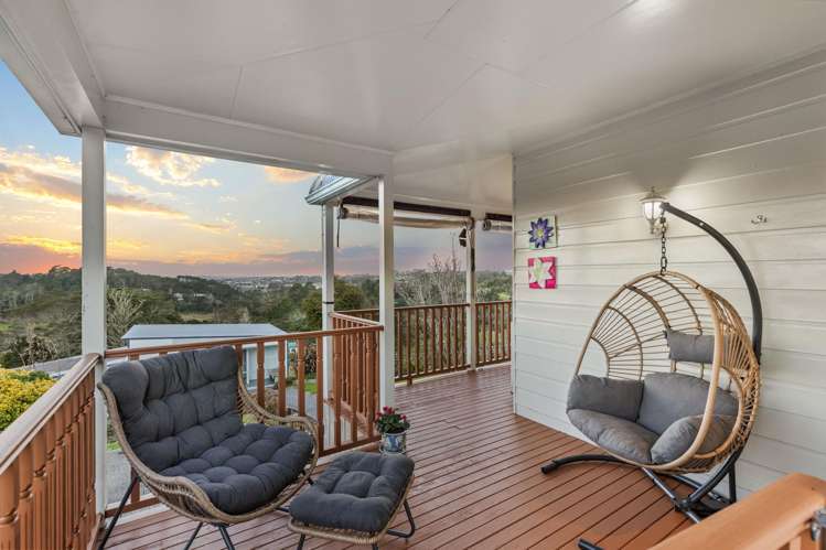 23 Waitakere Road Waitakere_2