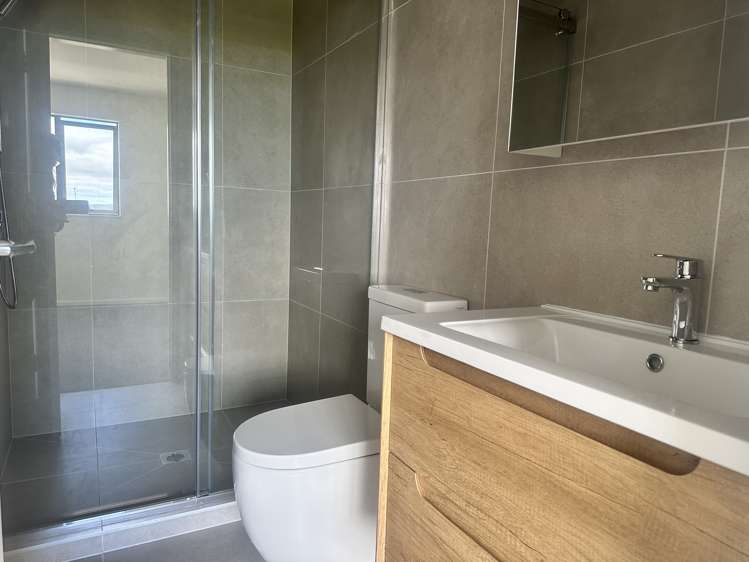 13 Mataitai Rd Hobsonville_8