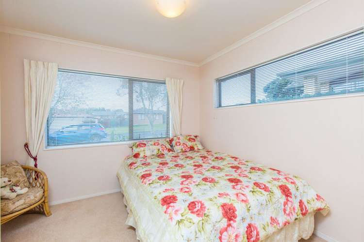 32 Etherton Drive Manurewa_5
