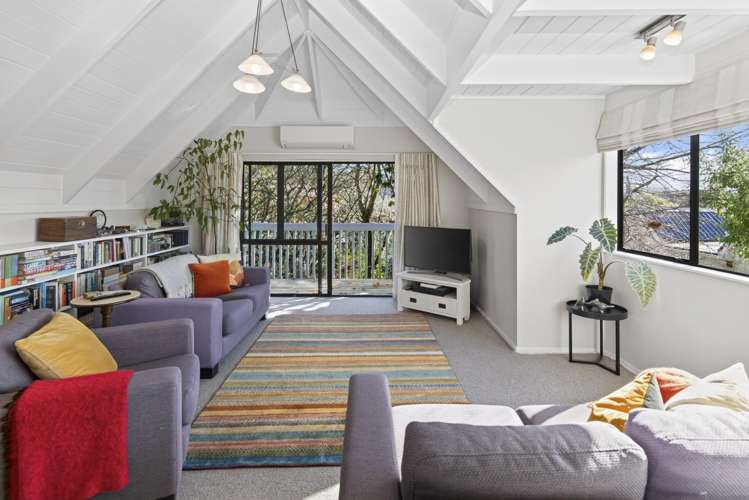 24C Charles Dickens Drive_1