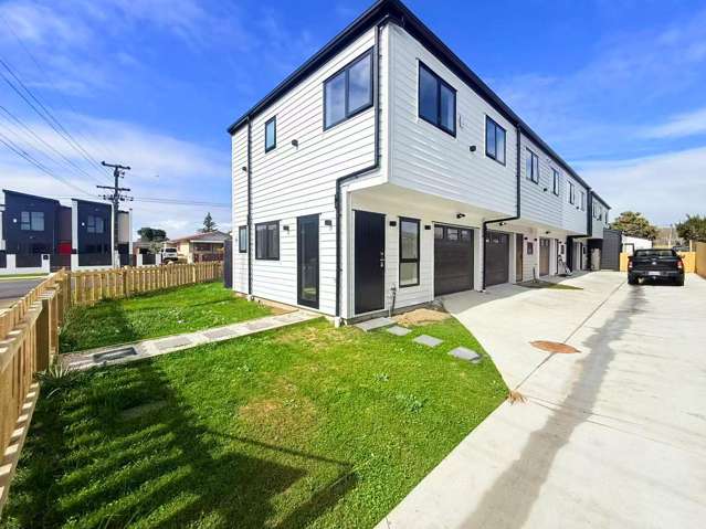 8E Von Sturmer Street Mangere East_2