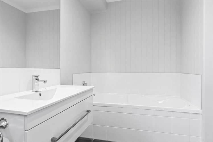 24 South Road Waipu_13