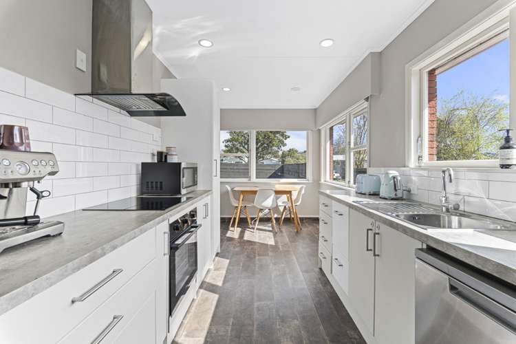 18 Riversdale Drive Merrilands_6