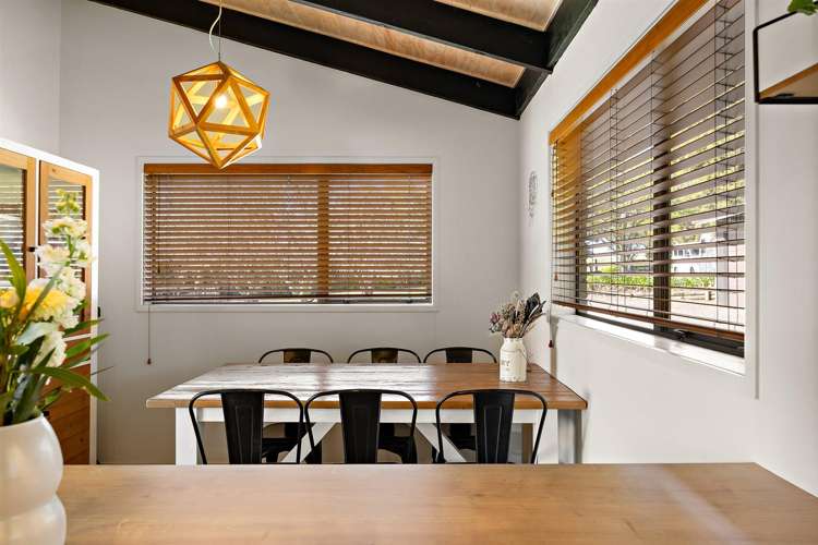 1115 State Highway 16 Waimauku_9