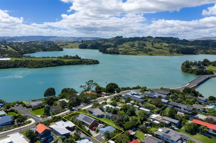 21 Opotoru Road Raglan_48