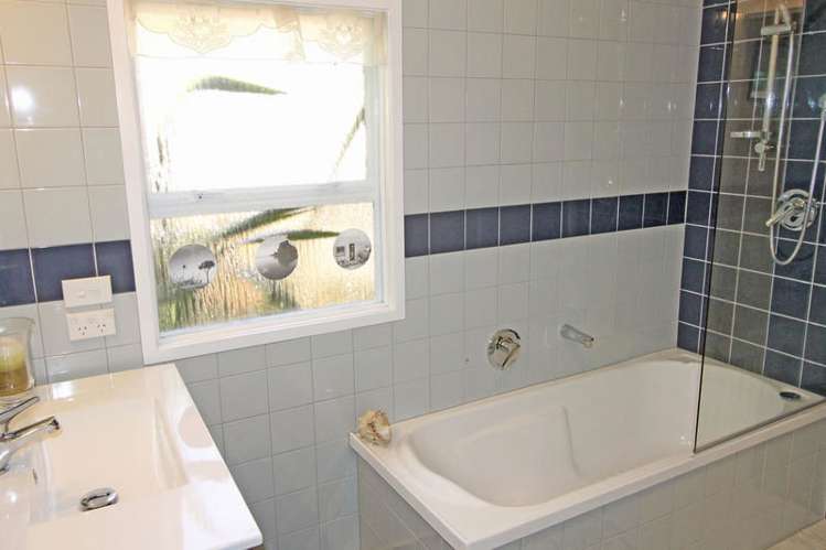 3 Dorothy Road Laingholm_15