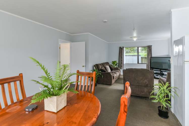 77 Pooks Road Ranui_10