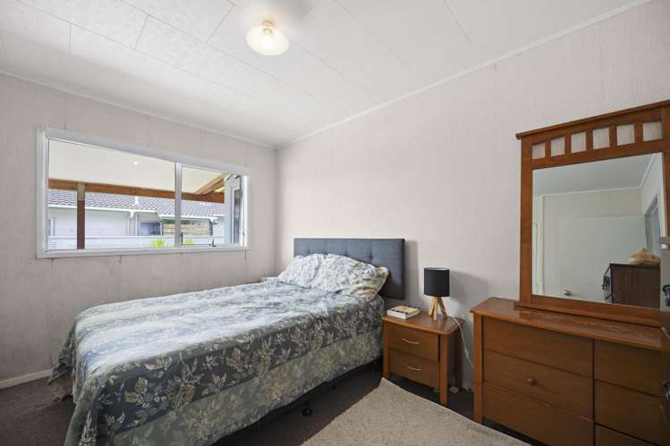 1/22 Bundena Place Clendon Park_11