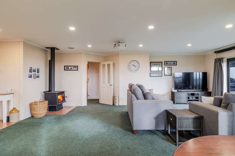 158 Finnis Road Colyton_2