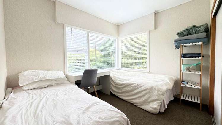 4 Easton Park Parade Glenfield_14