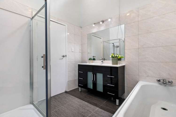 8/35 Swanson Road Henderson_10