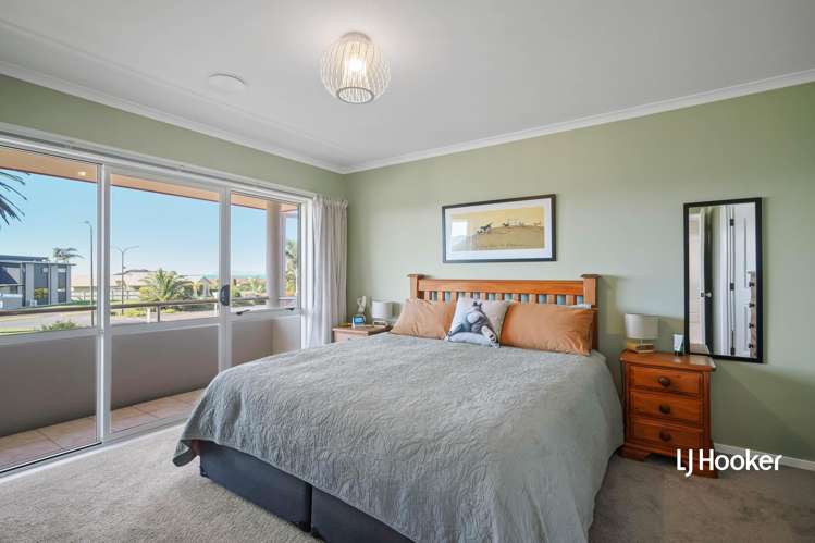 1 Island Vista Athenree_15