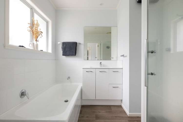 34 Carlyle Avenue Chartwell_13