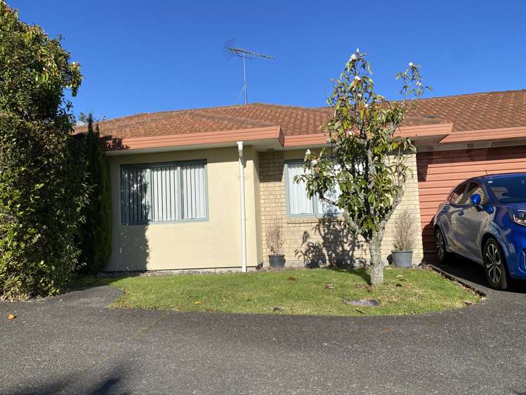 2/43 Fruitvale Road New Lynn_8