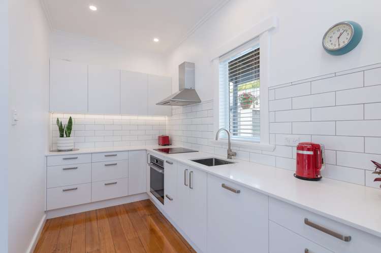 6 Lucy Murcott Place Stoke_2