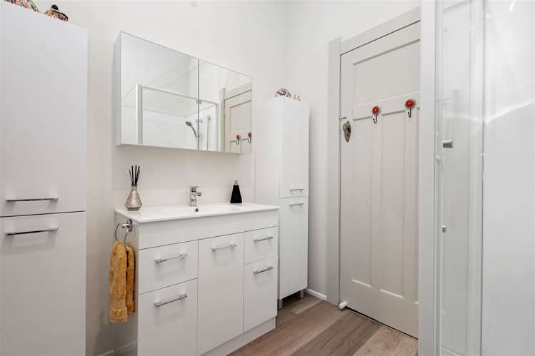 144 Moore Road Pipiwai_15