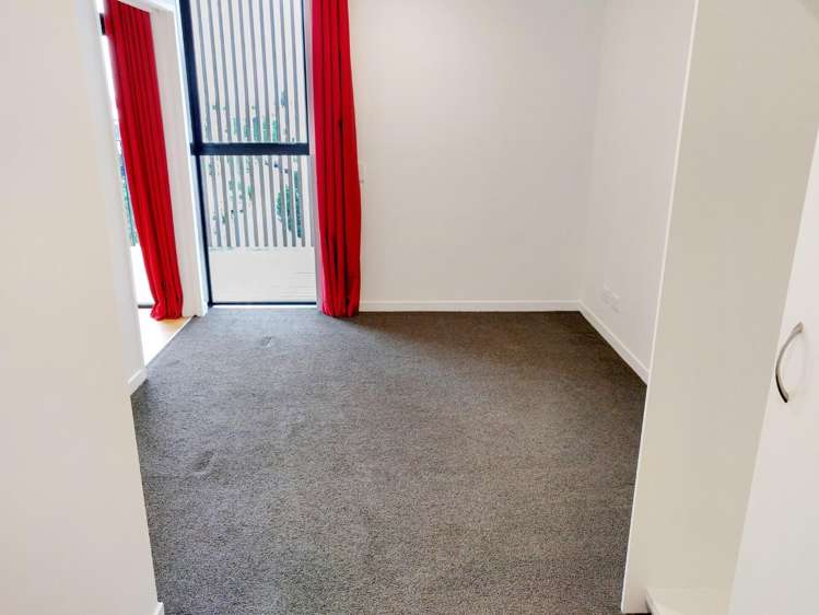 11/167 Hobsonville Point Road Hobsonville_3