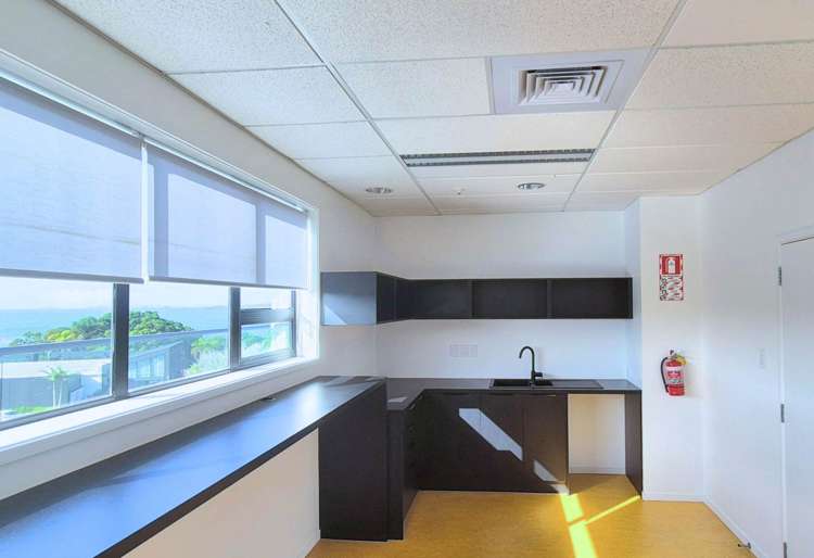 51 Hurstmere Road Takapuna_7