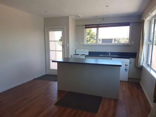 206 Yaldhurst Road 1392_2