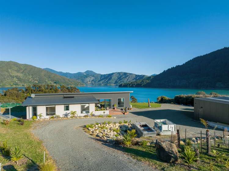 13 Tai Close Kaiuma Bay_25