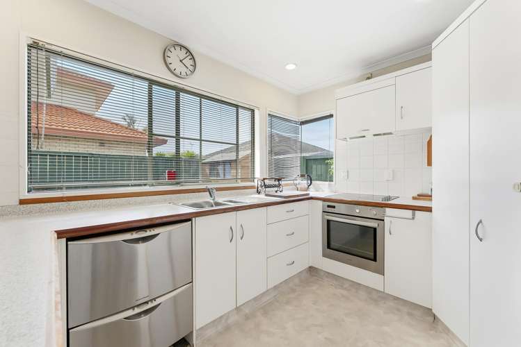 1 Lasiandra Place Mount Maunganui_8
