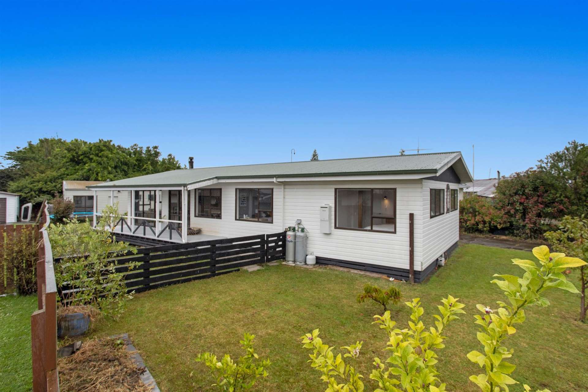 15 Kauri Street Edgecumbe_0