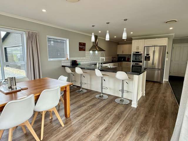 1255 North Makarewa-Grove Bush Road Grove Bush_3