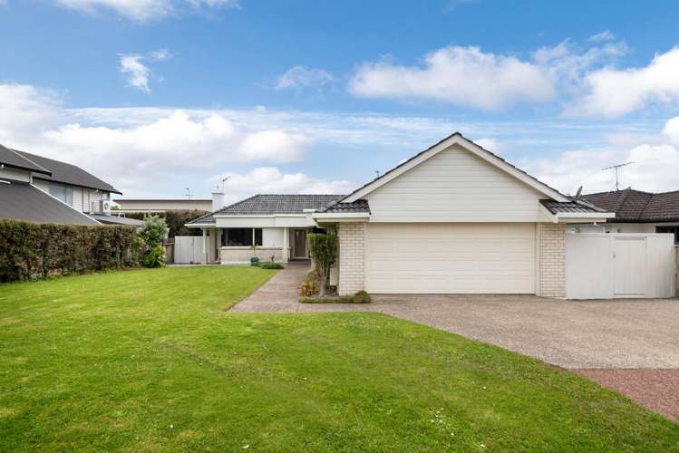 37 English Oak Drive Schnapper Rock_24