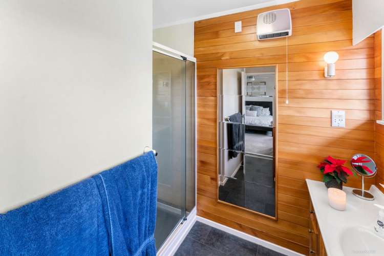 1/59 Glenmore Road Sunnyhills_18