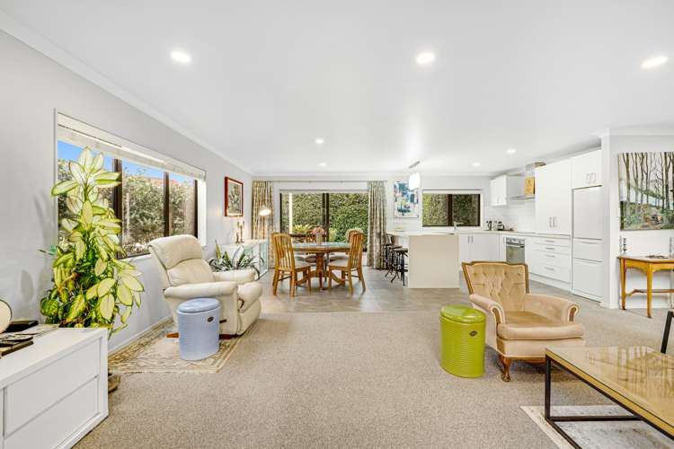 1 Parkwood Crescent Gulf Harbour_9