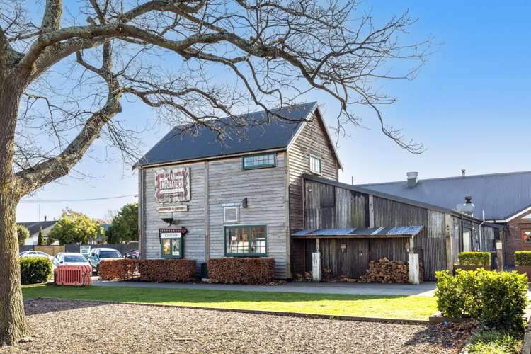 17 West Belt Lincoln_2