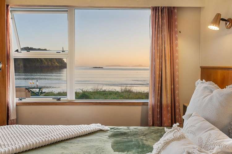 29 Waetford Road Matapouri_14