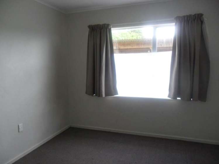 19 Holland Street Pukekohe_5